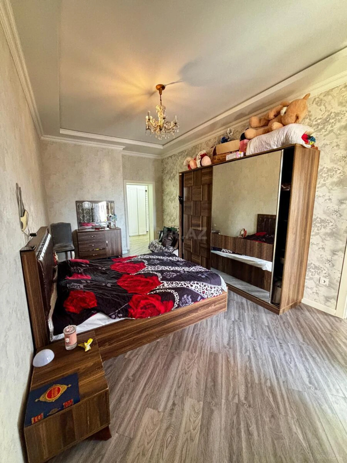 Satılır 2 otaqlı mənzil 72 m²