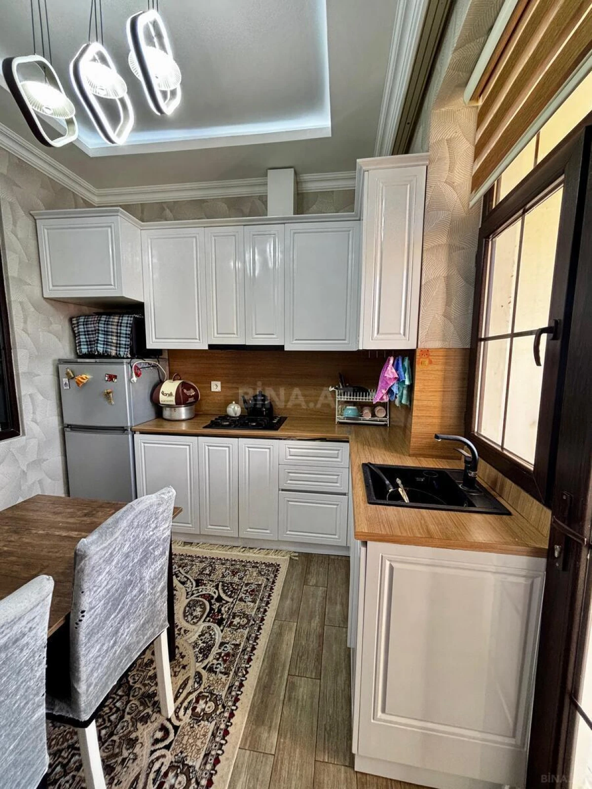 Satılır 2 otaqlı mənzil 72 m²