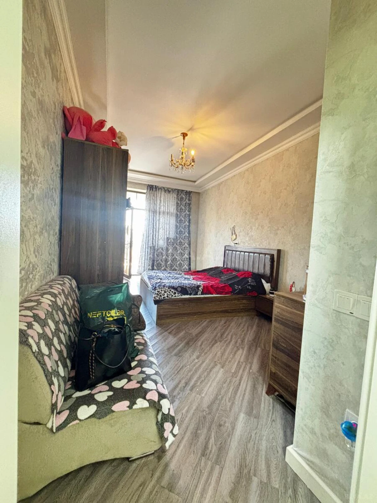 Satılır 2 otaqlı mənzil 72 m²