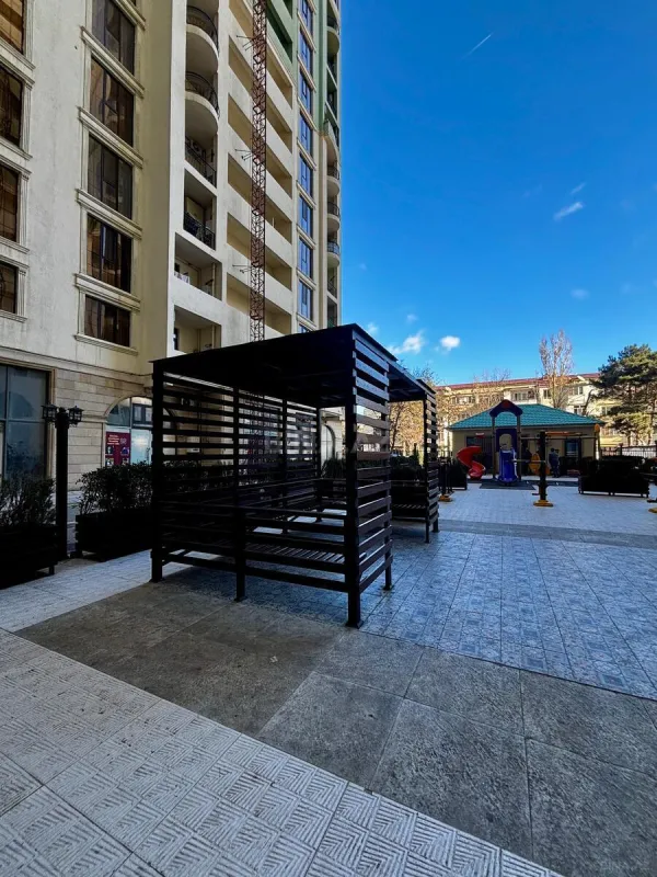 Satılır 2 otaqlı mənzil 72 m²