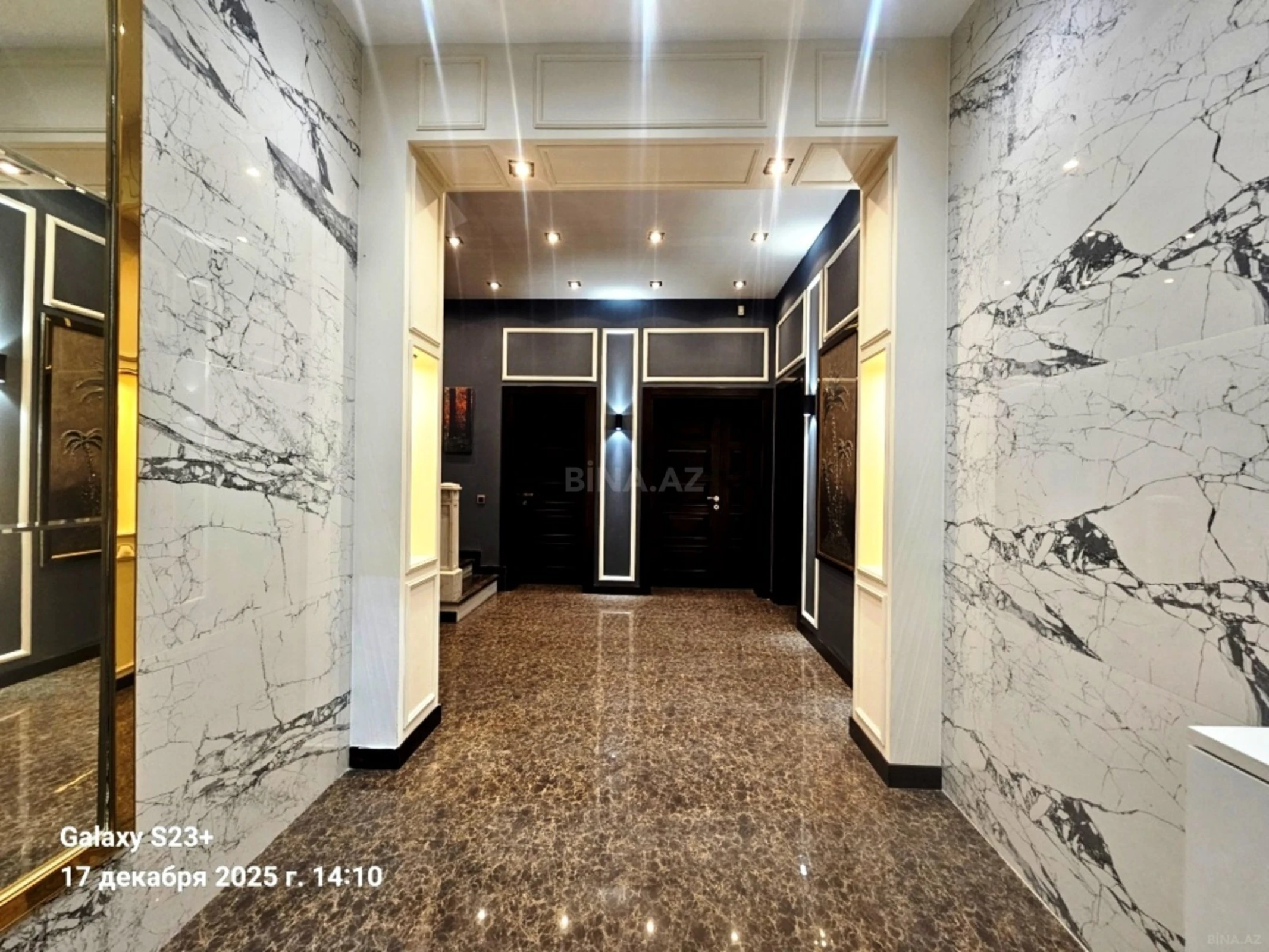 Satılır 5 otaqlı həyət evi 450 m²