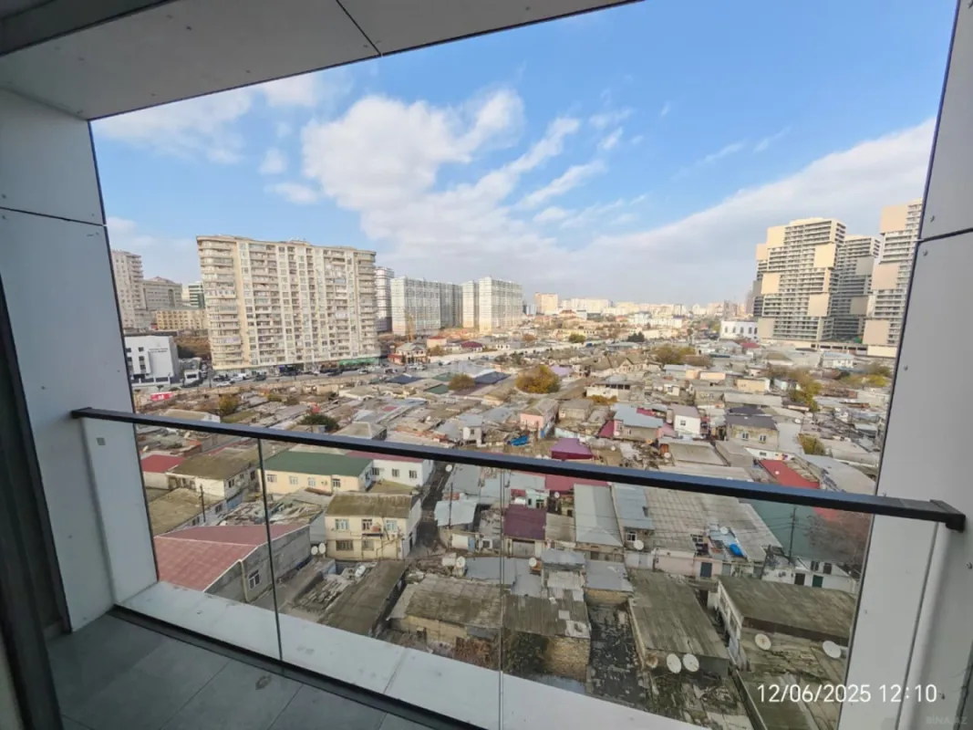 Satılır 3 otaqlı mənzil 110 m²