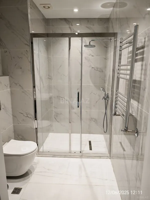 Satılır 3 otaqlı mənzil 110 m²