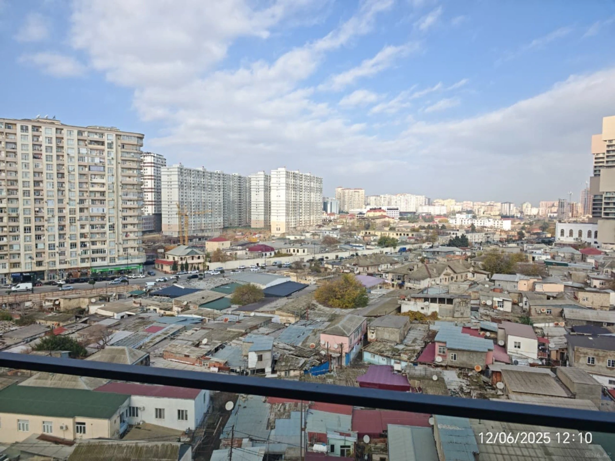 Satılır 3 otaqlı mənzil 110 m²