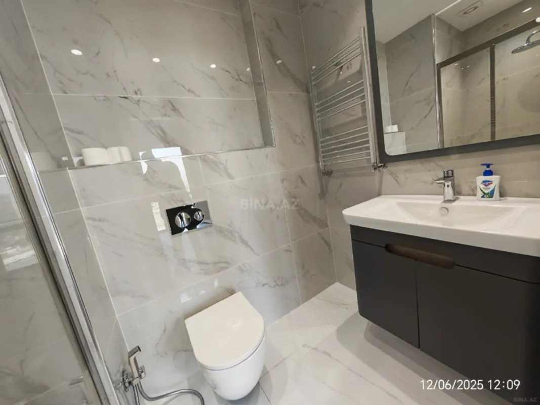Satılır 3 otaqlı mənzil 110 m²