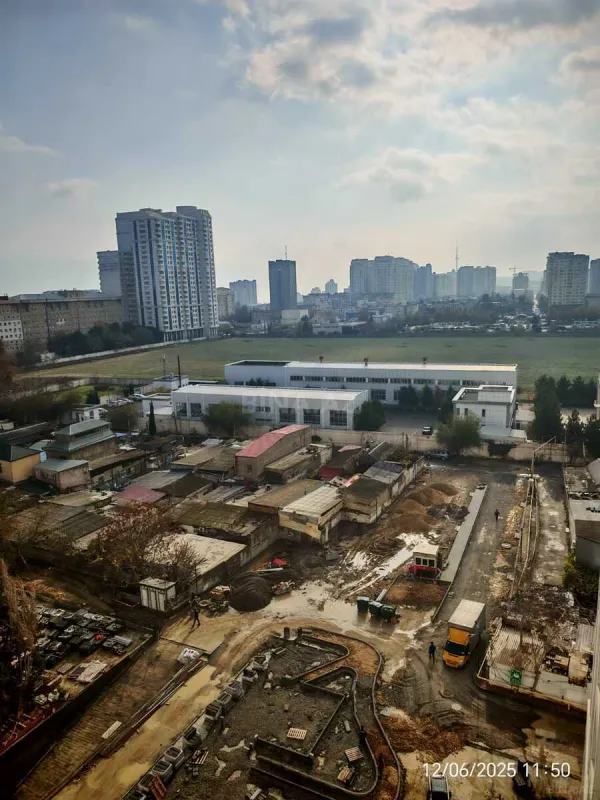 Satılır 3 otaqlı mənzil 110 m²