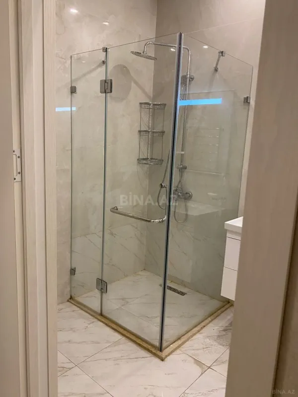 Kirayə verilir 3 otaqlı mənzil 148 m²