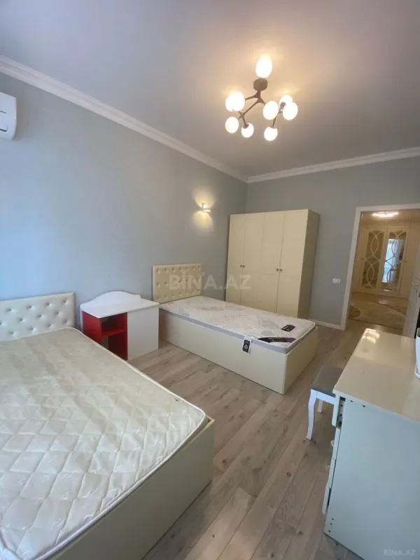 Kirayə verilir 3 otaqlı mənzil 148 m²