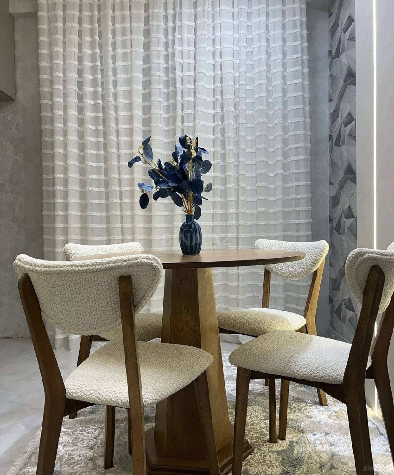 Satılır 2 otaqlı mənzil 60 m²