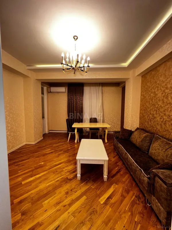 Satılır 2 otaqlı mənzil 75 m²