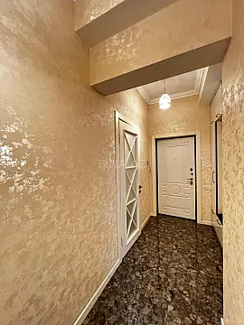 Satılır 2 otaqlı mənzil 75 m²