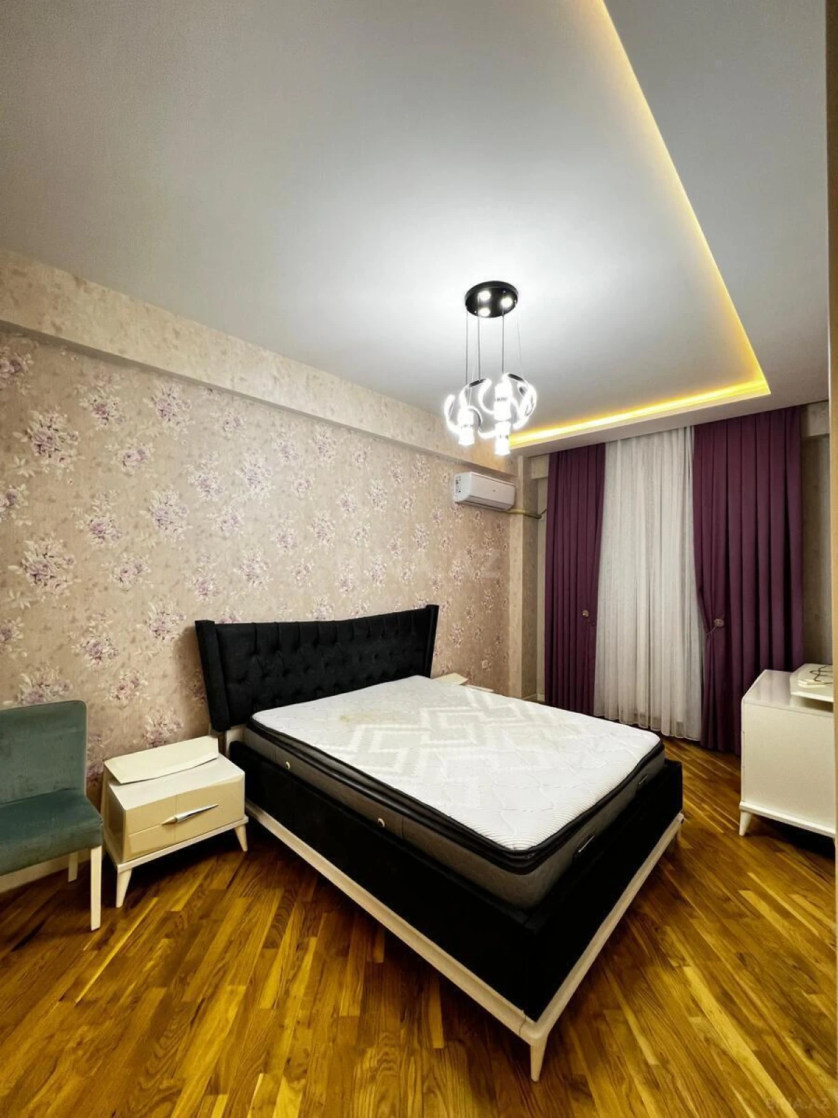 Satılır 2 otaqlı mənzil 75 m²