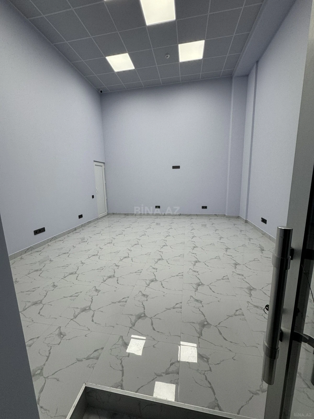 Kirayə verilir obyekt 33 m²