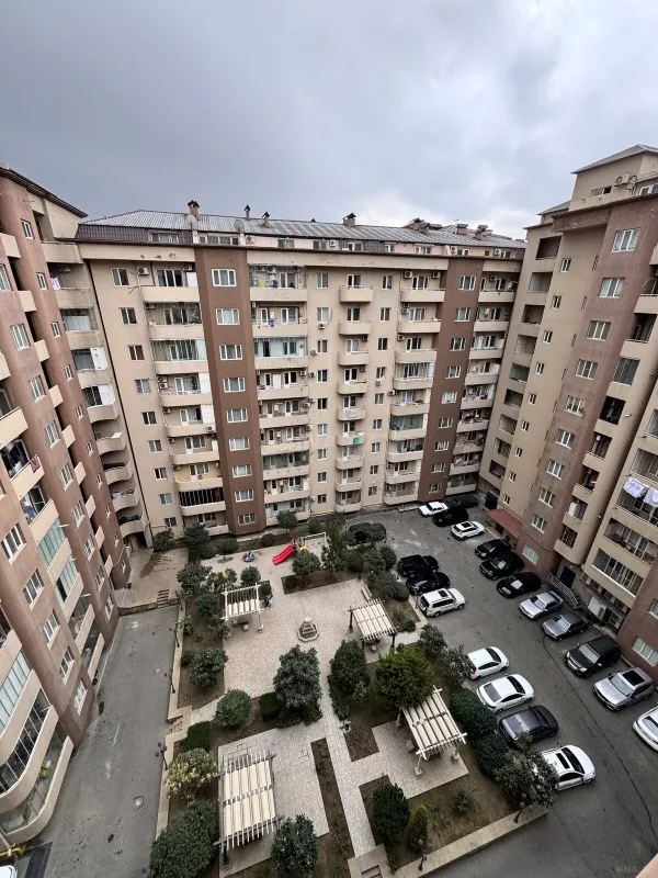 Satılır 3 otaqlı mənzil 95 m²