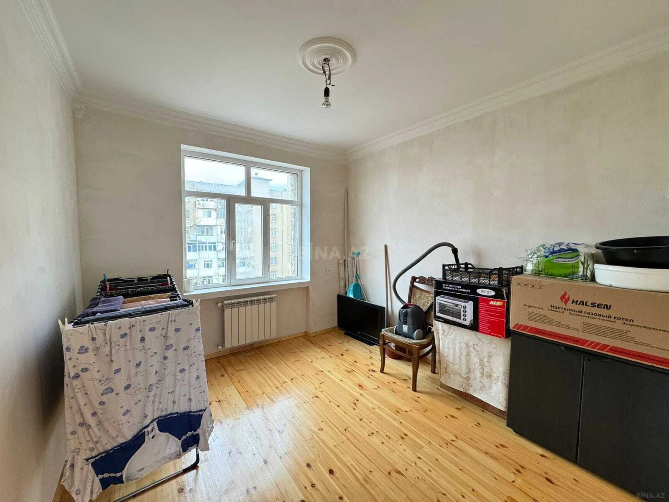 Satılır 5 otaqlı mənzil 120 m²