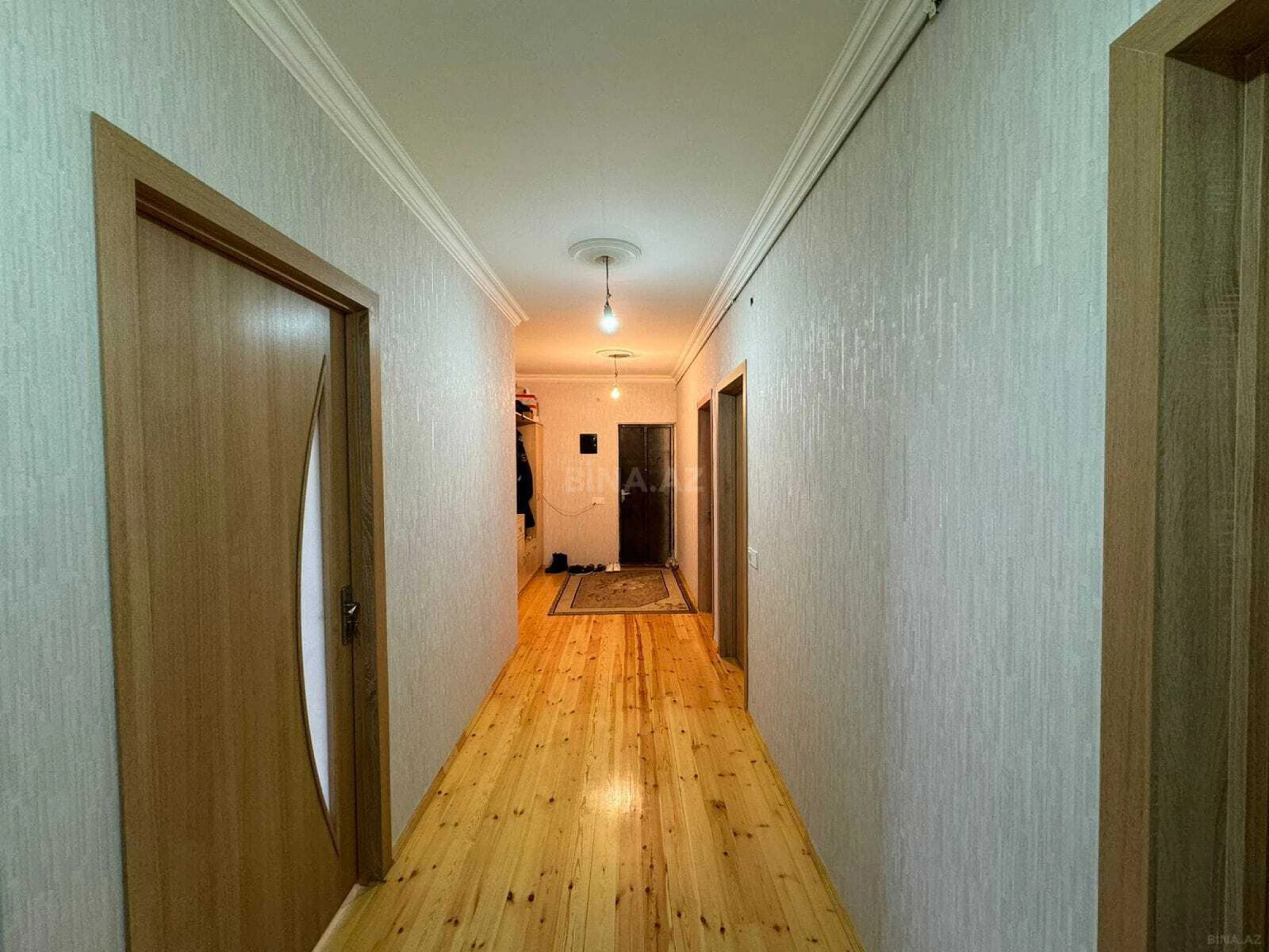 Satılır 5 otaqlı mənzil 120 m²