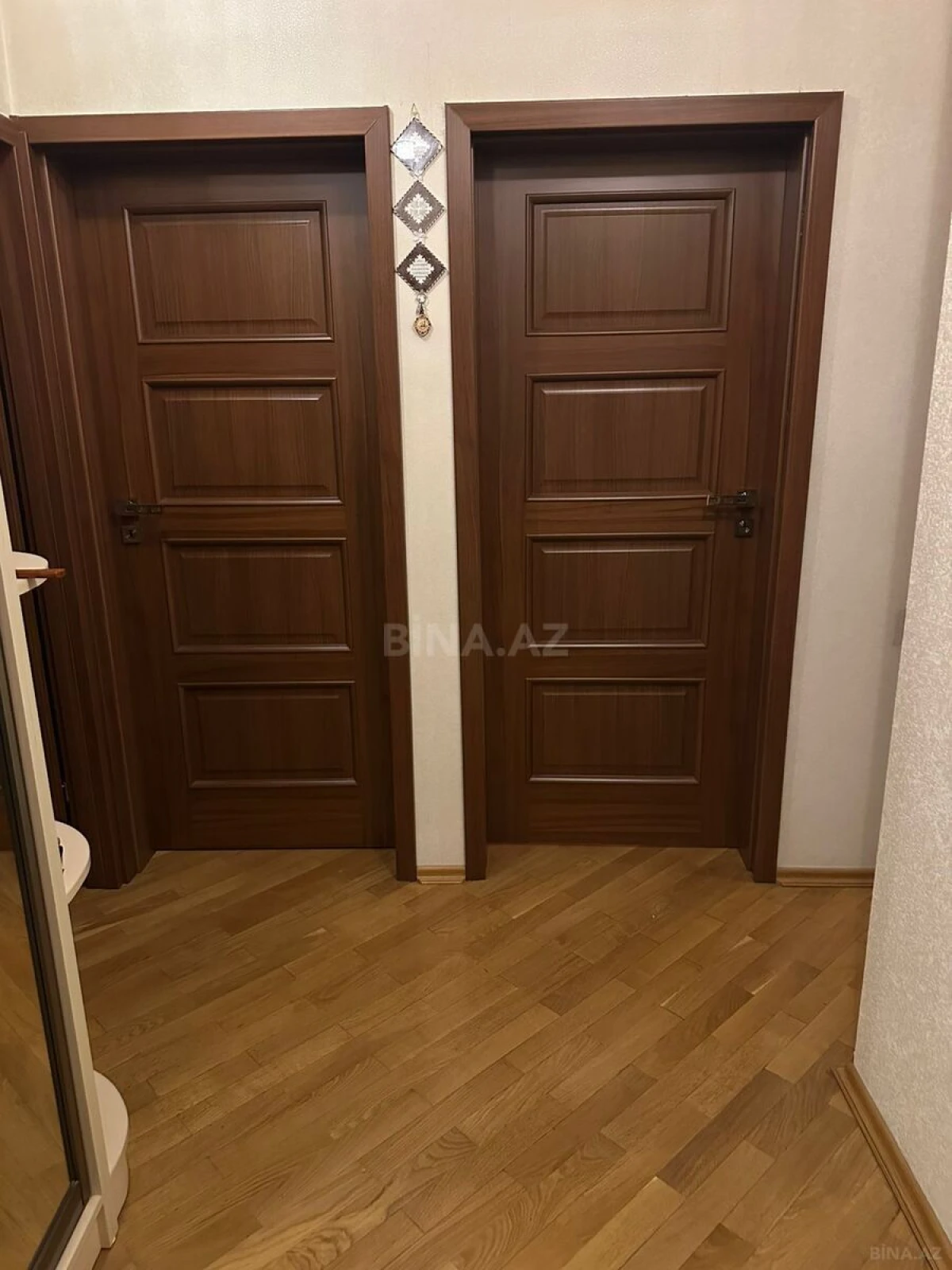 Satılır 4 otaqlı mənzil 100 m²