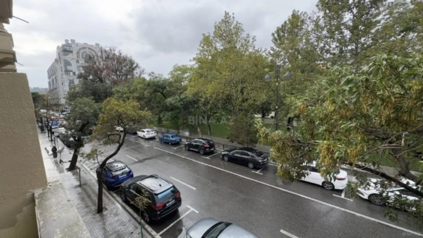 Satılır 3 otaqlı mənzil 100 m²