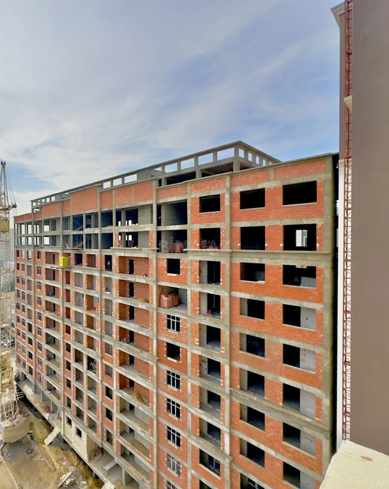 Satılır 3 otaqlı mənzil 127 m²