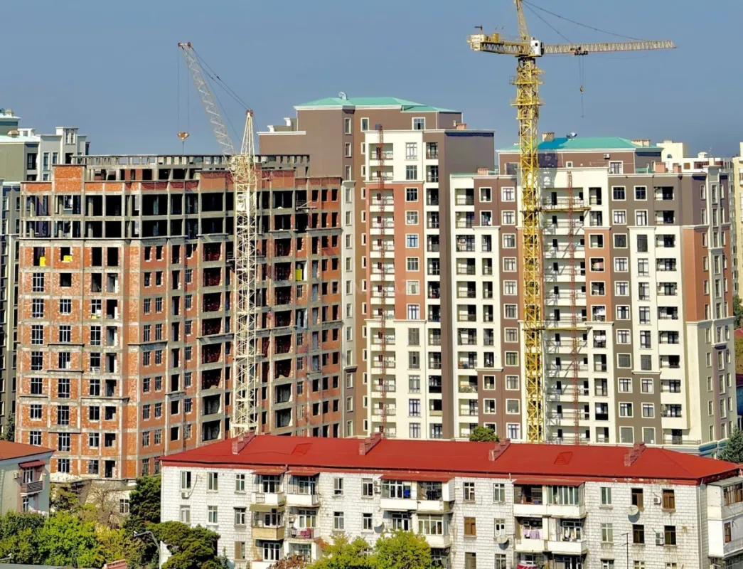 Satılır 3 otaqlı mənzil 127 m²