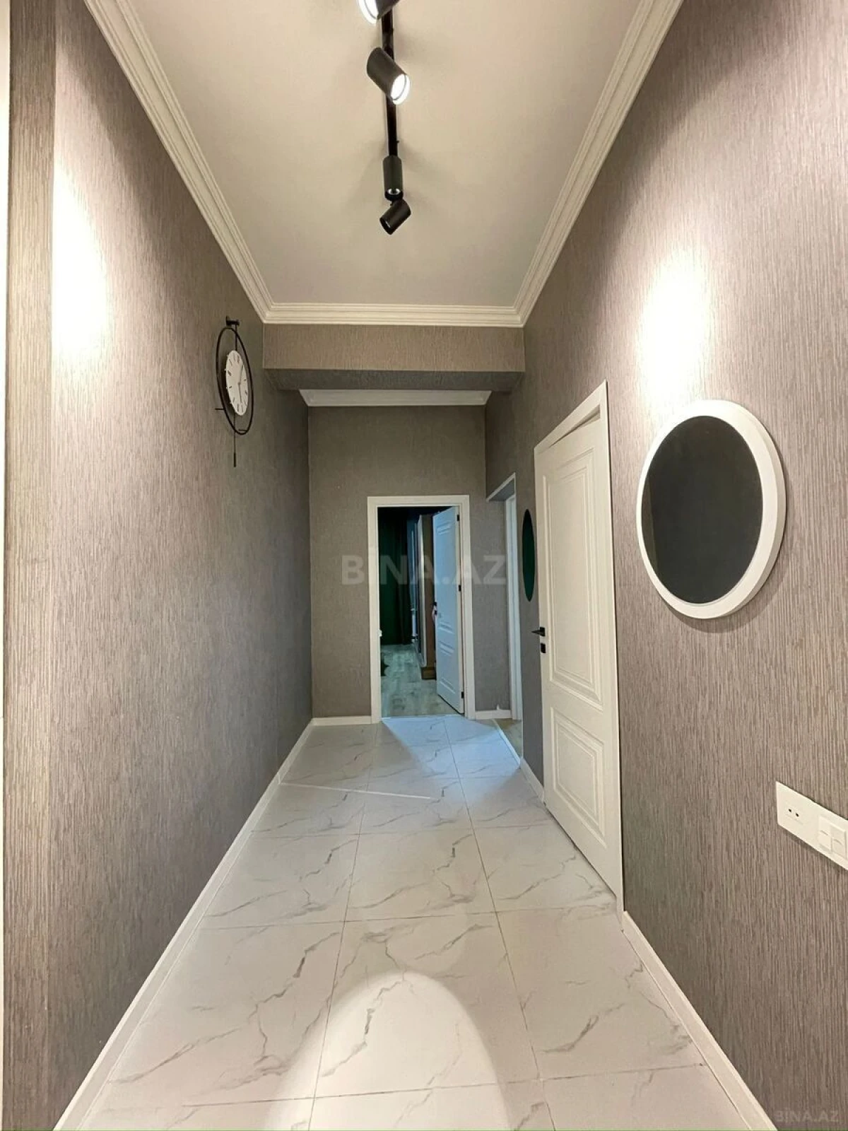 Satılır 2 otaqlı mənzil 69 m²