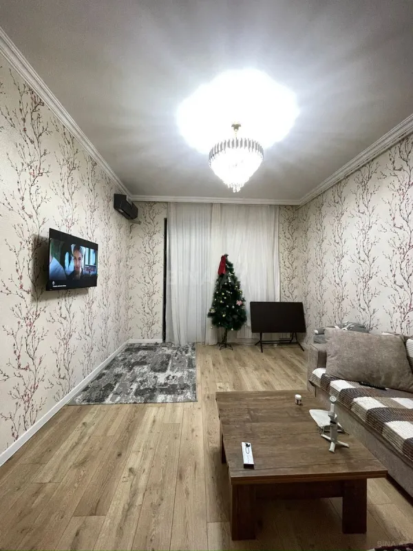 Satılır 2 otaqlı mənzil 69 m²