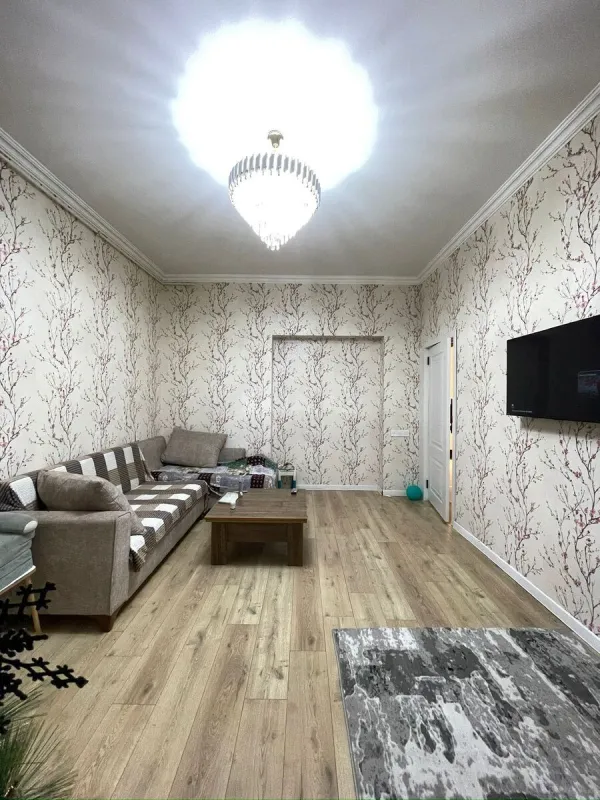 Satılır 2 otaqlı mənzil 69 m²