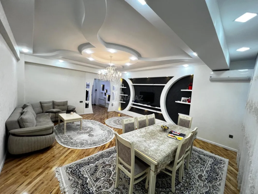 Satılır 3 otaqlı mənzil 146 m²
