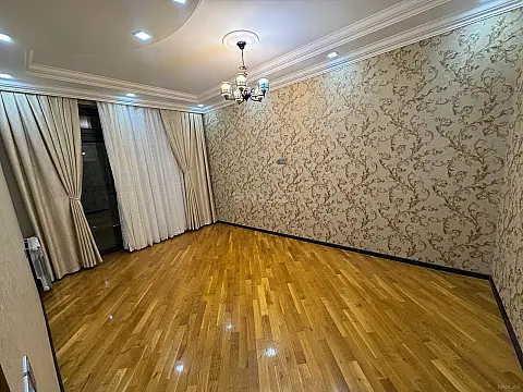 Satılır 3 otaqlı mənzil 82 m²