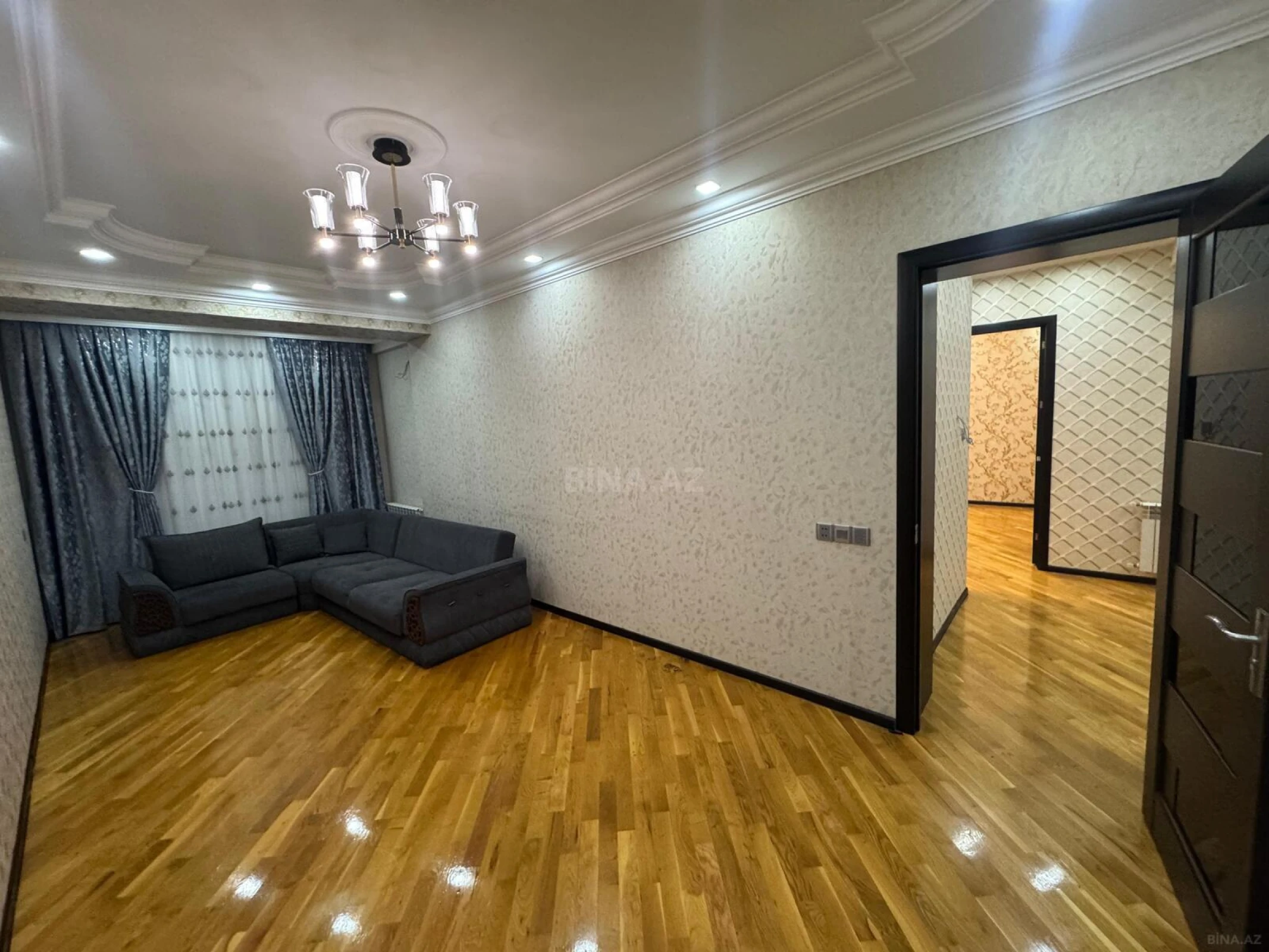 Satılır 3 otaqlı mənzil 82 m²
