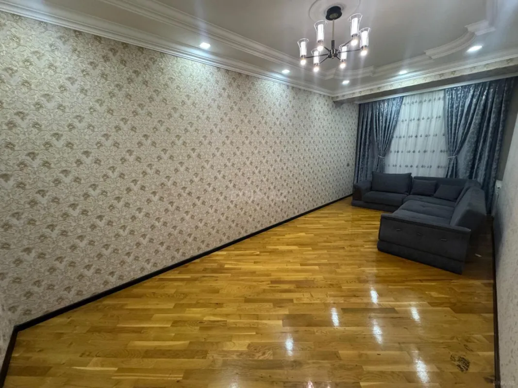 Satılır 3 otaqlı mənzil 82 m²