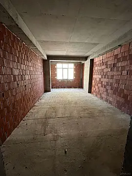 Satılır 2 otaqlı mənzil 77.8 m²