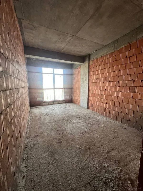 Satılır 2 otaqlı mənzil 77.8 m²
