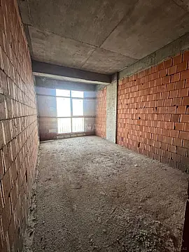 Satılır 2 otaqlı mənzil 77.8 m²
