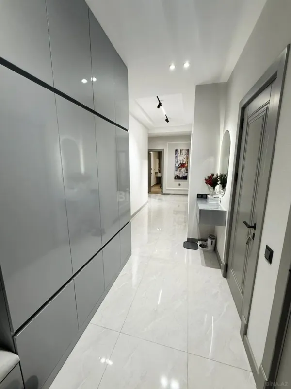 Satılır 3 otaqlı mənzil 88 m²