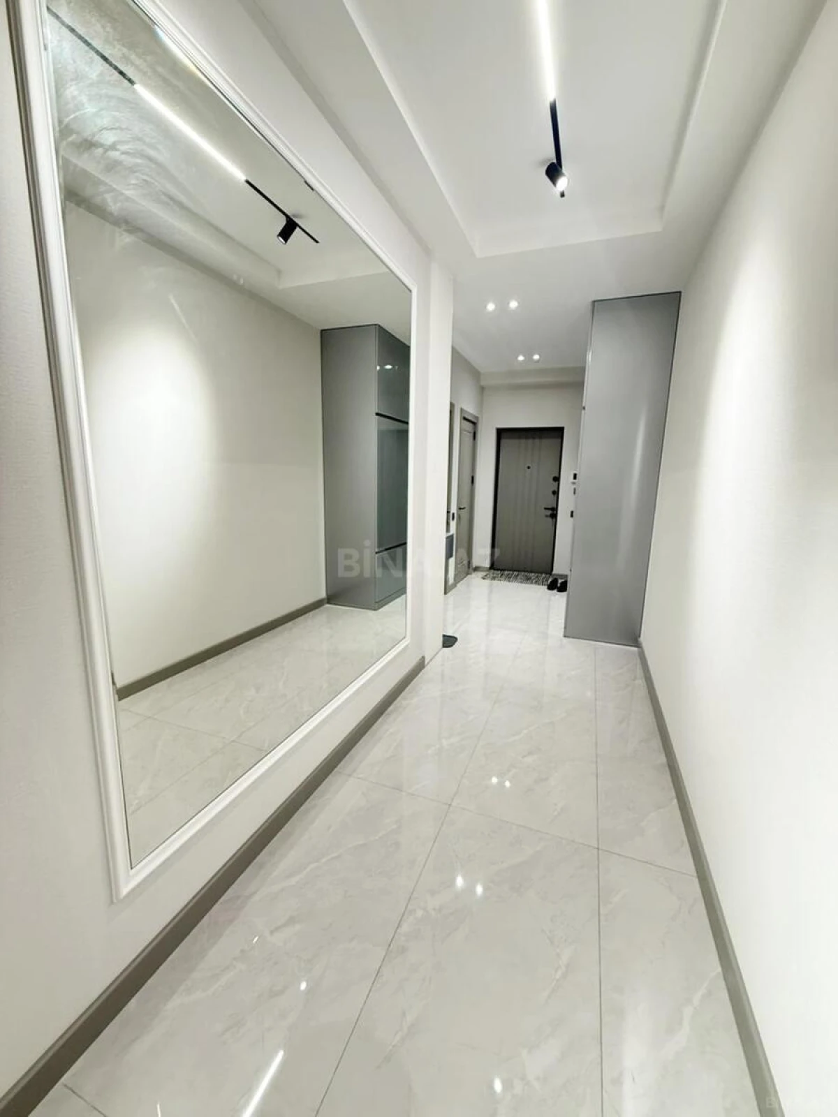 Satılır 3 otaqlı mənzil 88 m²