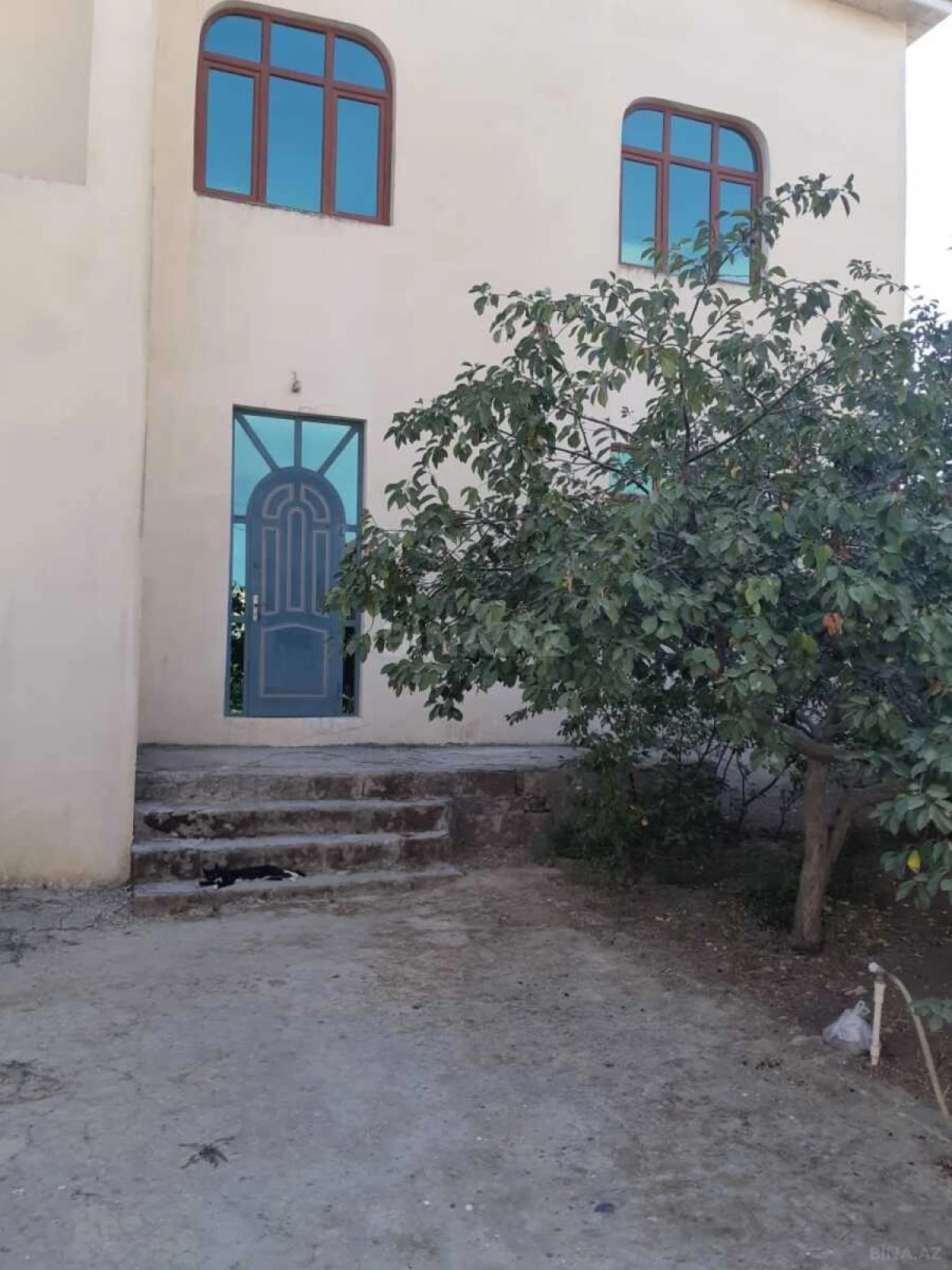 Satılır 5 otaqlı həyət evi 180 m²