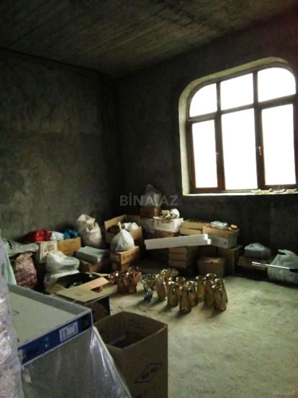 Satılır 5 otaqlı həyət evi 180 m²