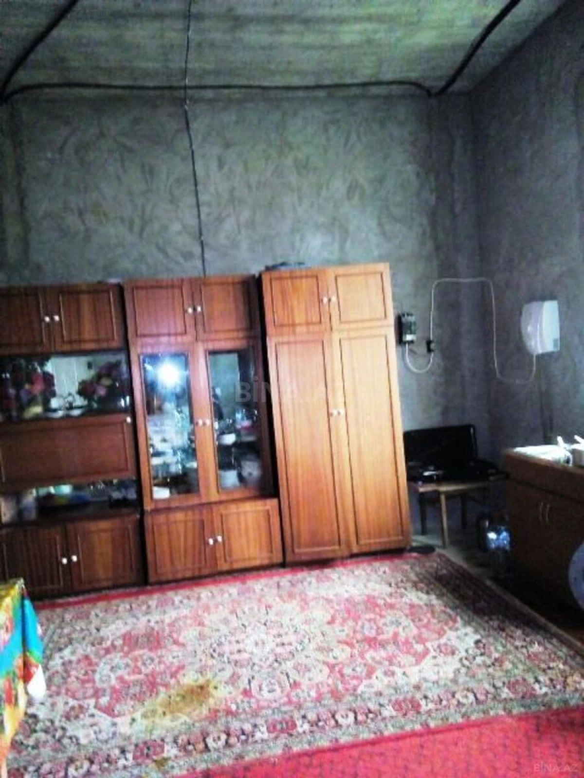 Satılır 5 otaqlı həyət evi 180 m²