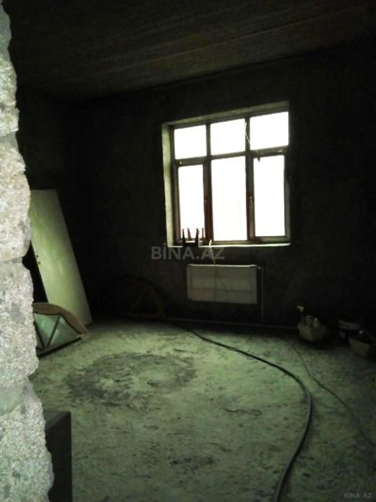 Satılır 5 otaqlı həyət evi 180 m²