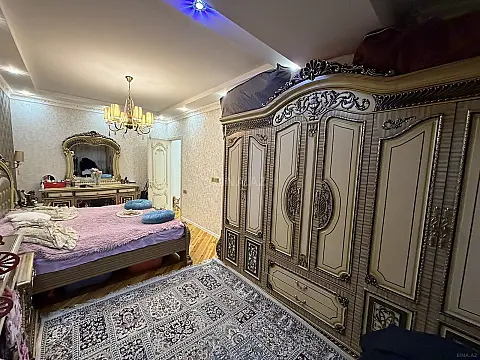 Satılır 3 otaqlı mənzil 88 m²