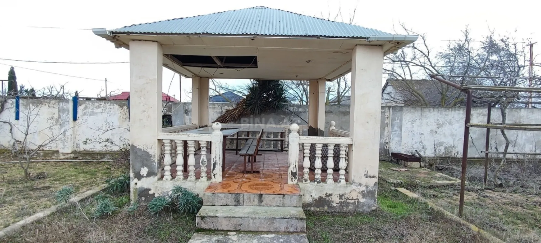 Satılır 5 otaqlı həyət evi 190 m²