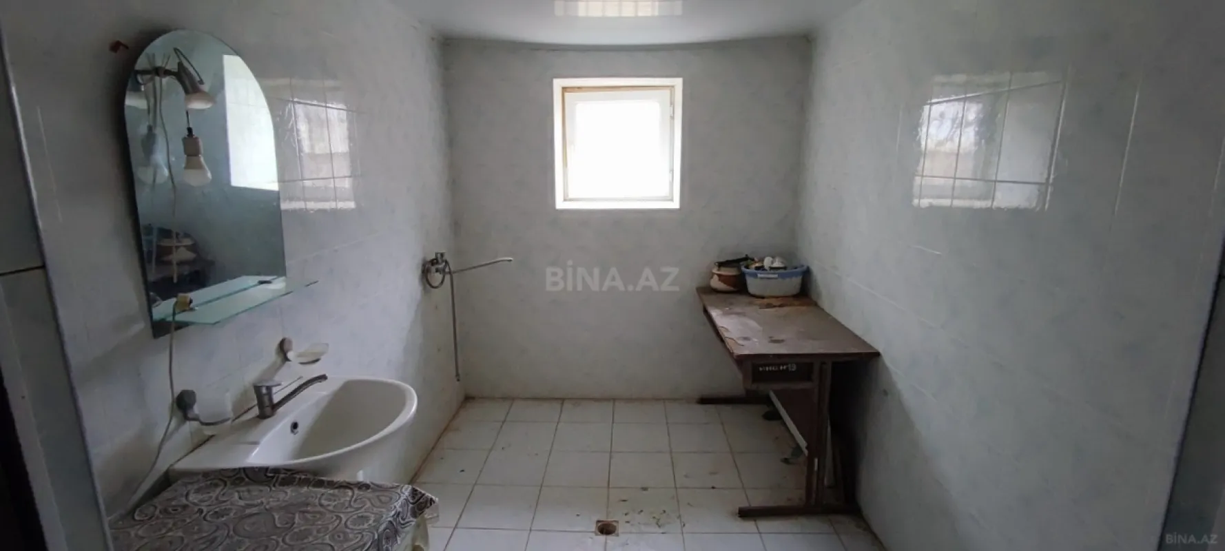 Satılır 5 otaqlı həyət evi 190 m²