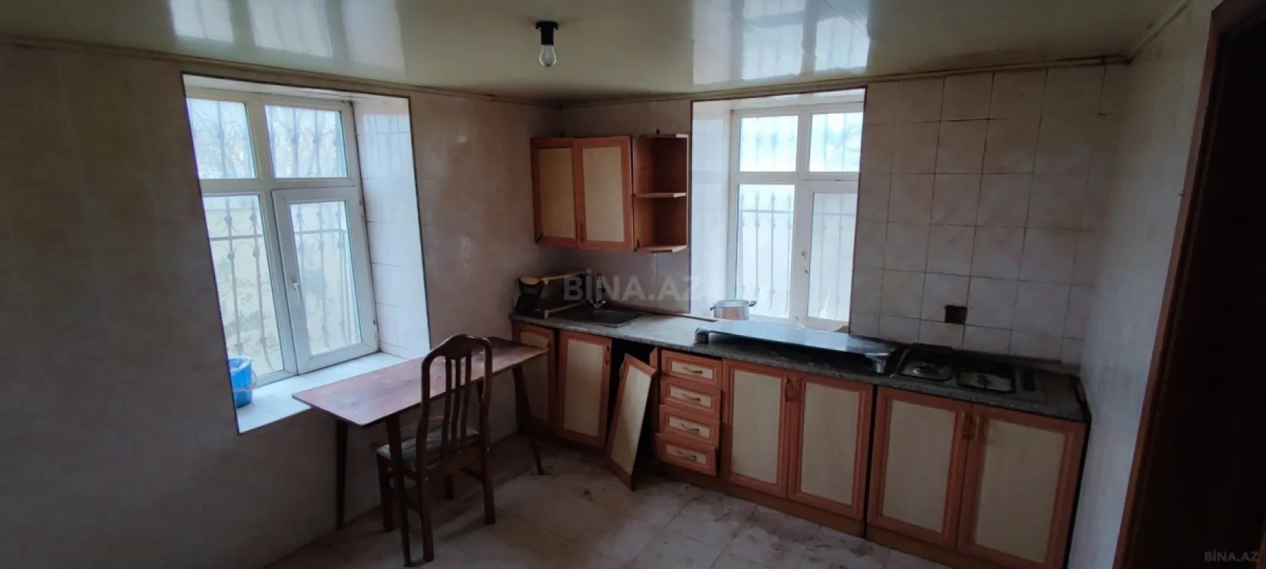 Satılır 5 otaqlı həyət evi 190 m²