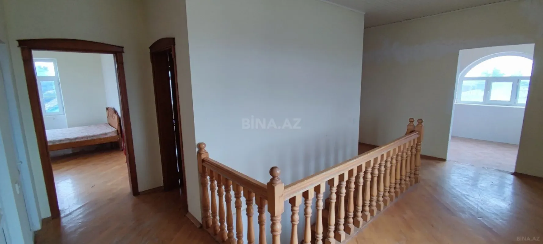 Satılır 5 otaqlı həyət evi 190 m²