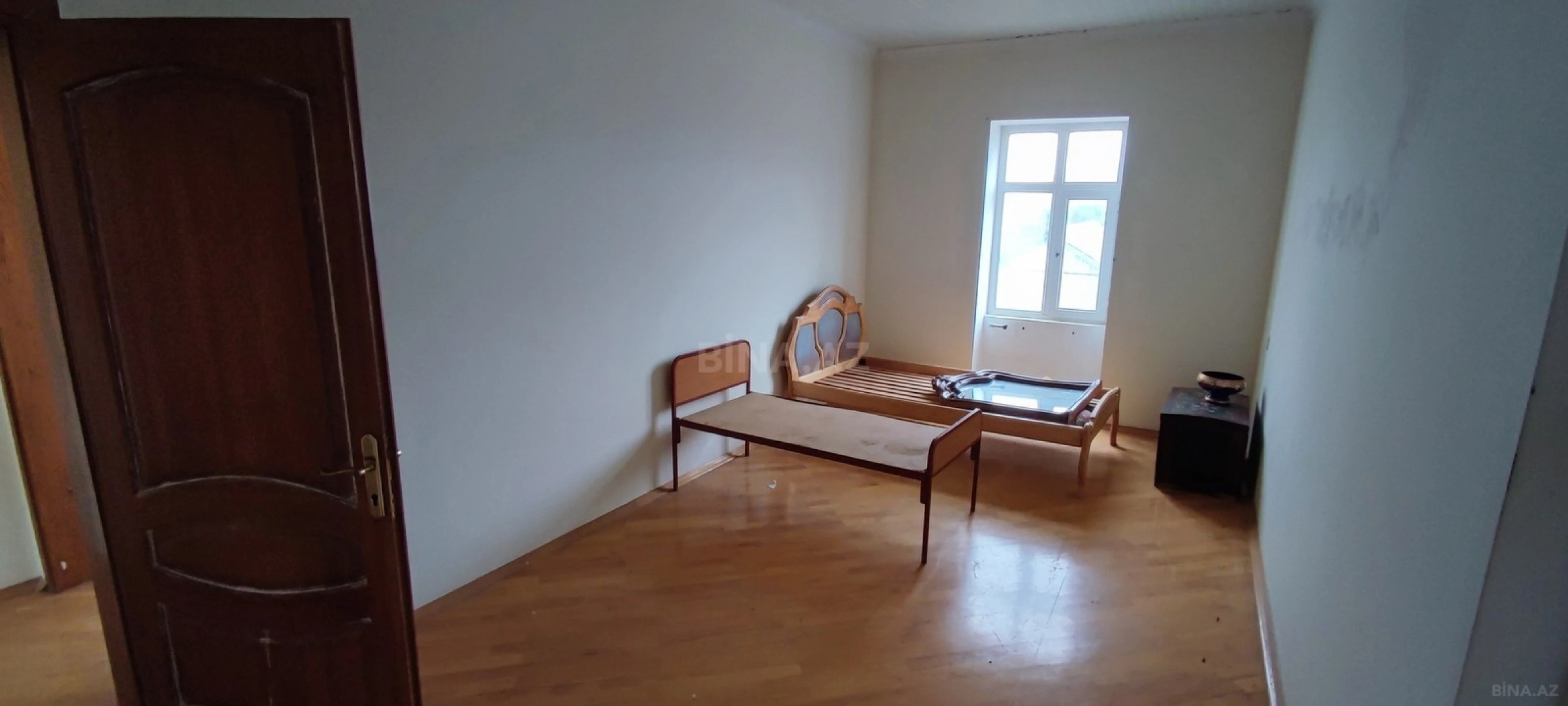 Satılır 5 otaqlı həyət evi 190 m²