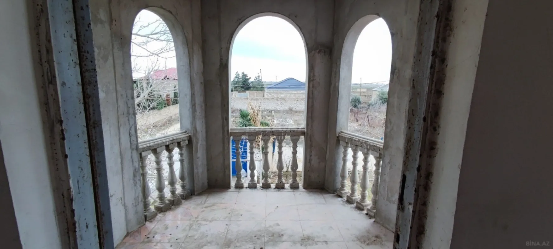 Satılır 5 otaqlı həyət evi 190 m²