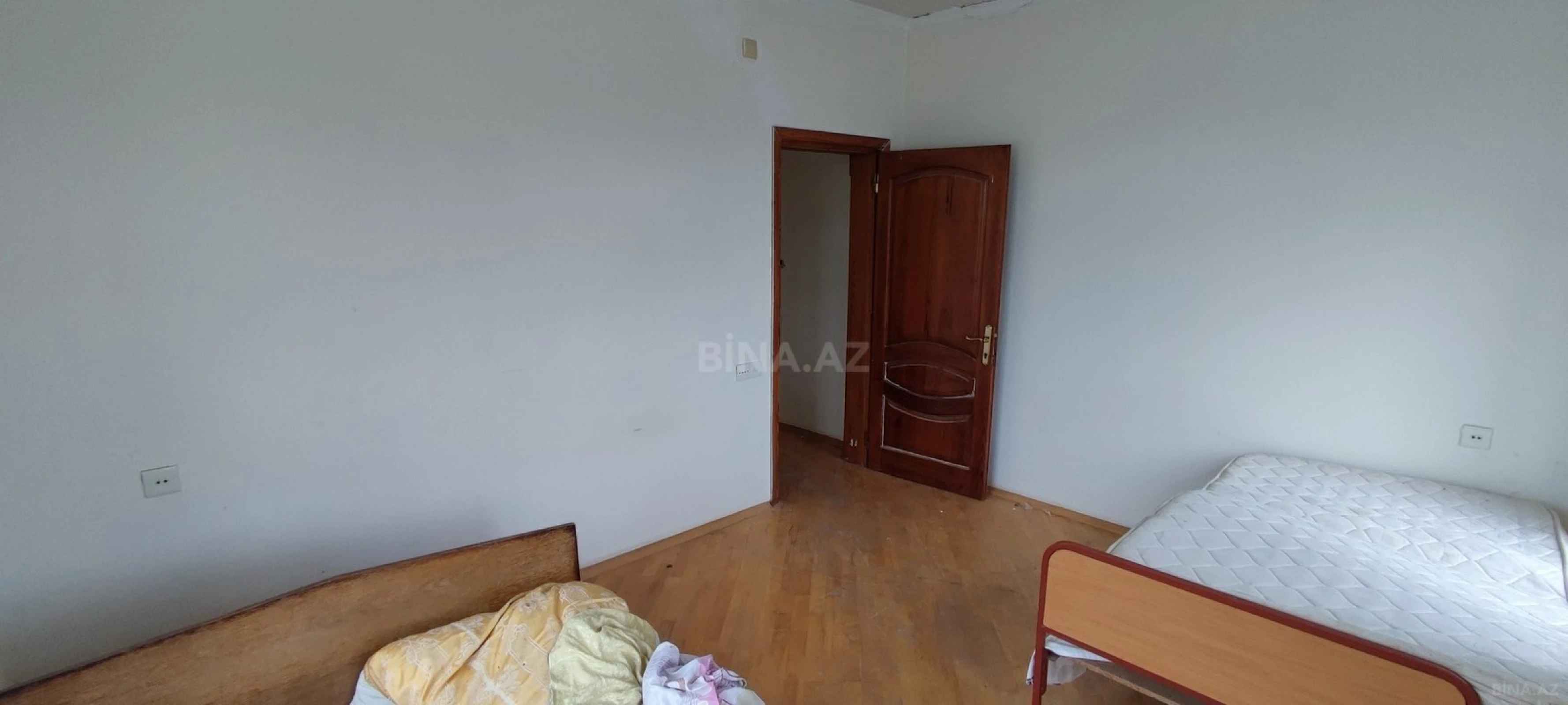 Satılır 5 otaqlı həyət evi 190 m²
