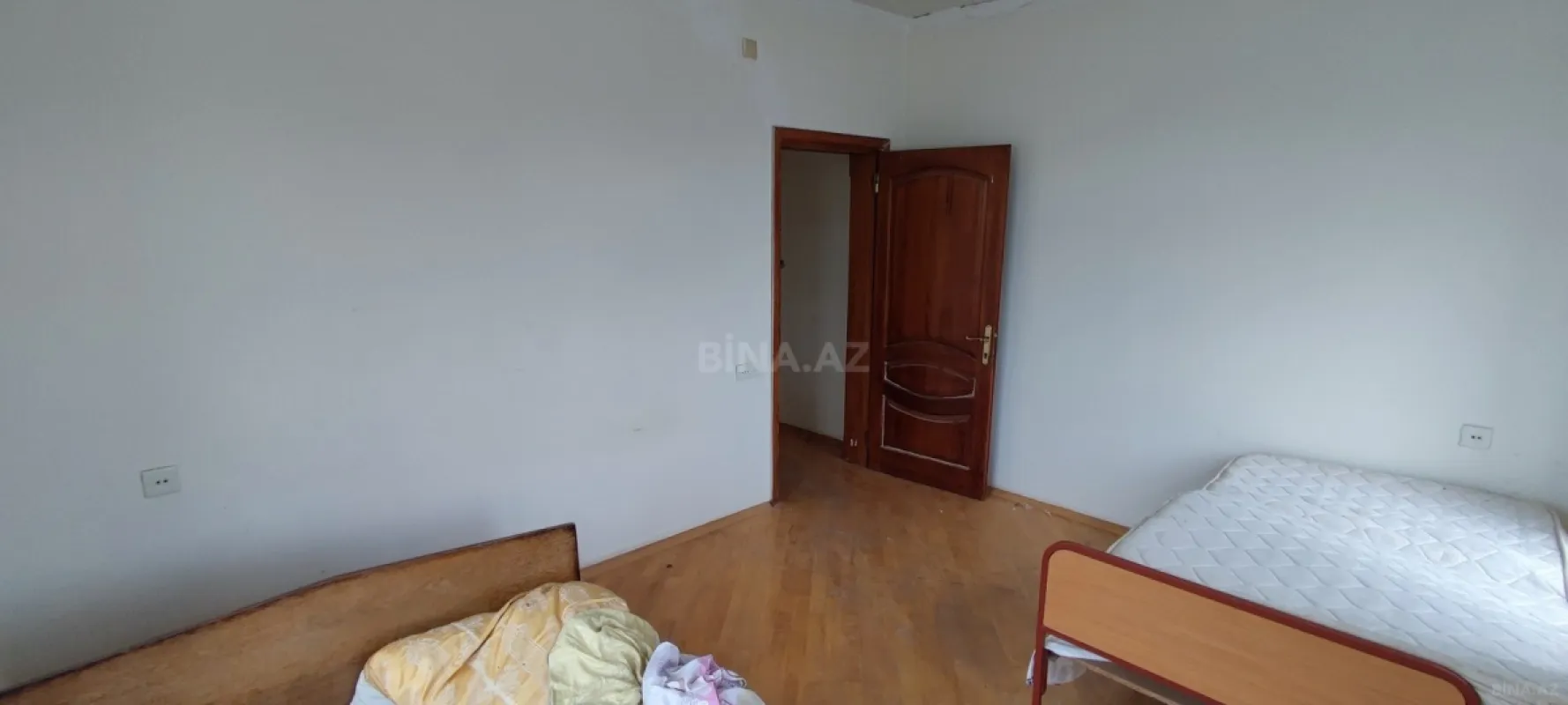 Satılır 5 otaqlı həyət evi 190 m²