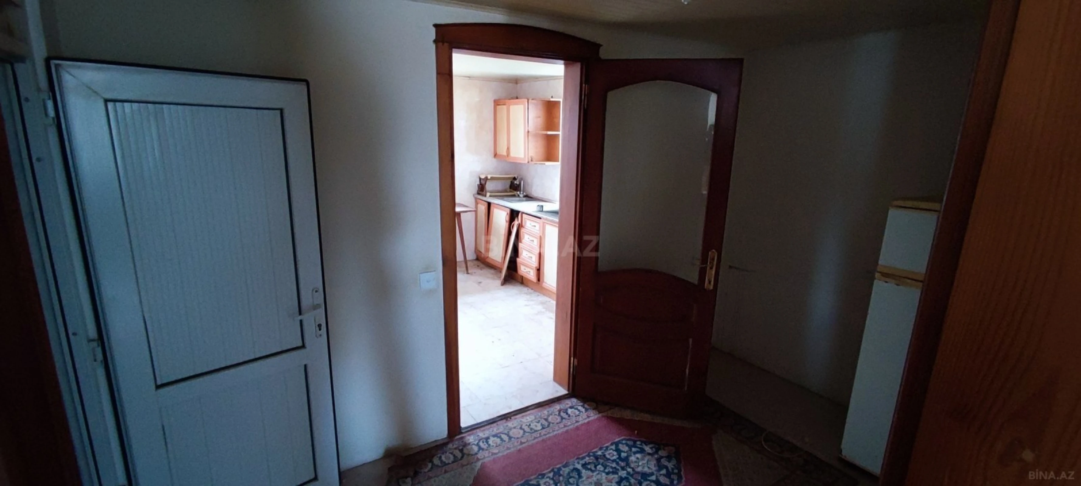 Satılır 5 otaqlı həyət evi 190 m²
